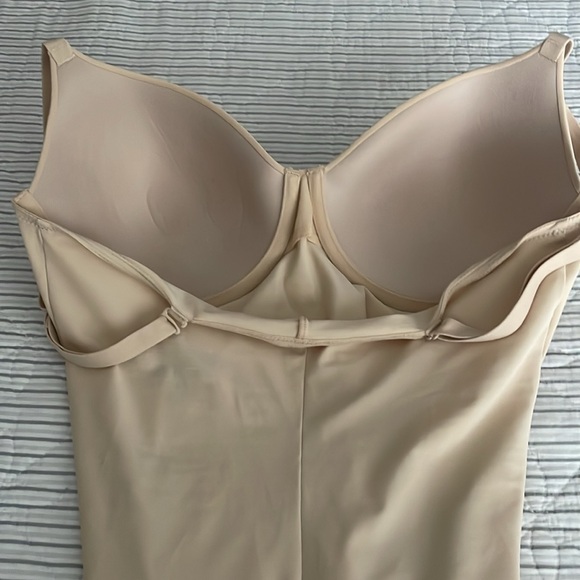 Maiden Form nude shape wear size medium - Picture 7 of 7